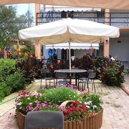 Kostas Apartments & Studios Agios Georgios Pagon Eksteriør bilde