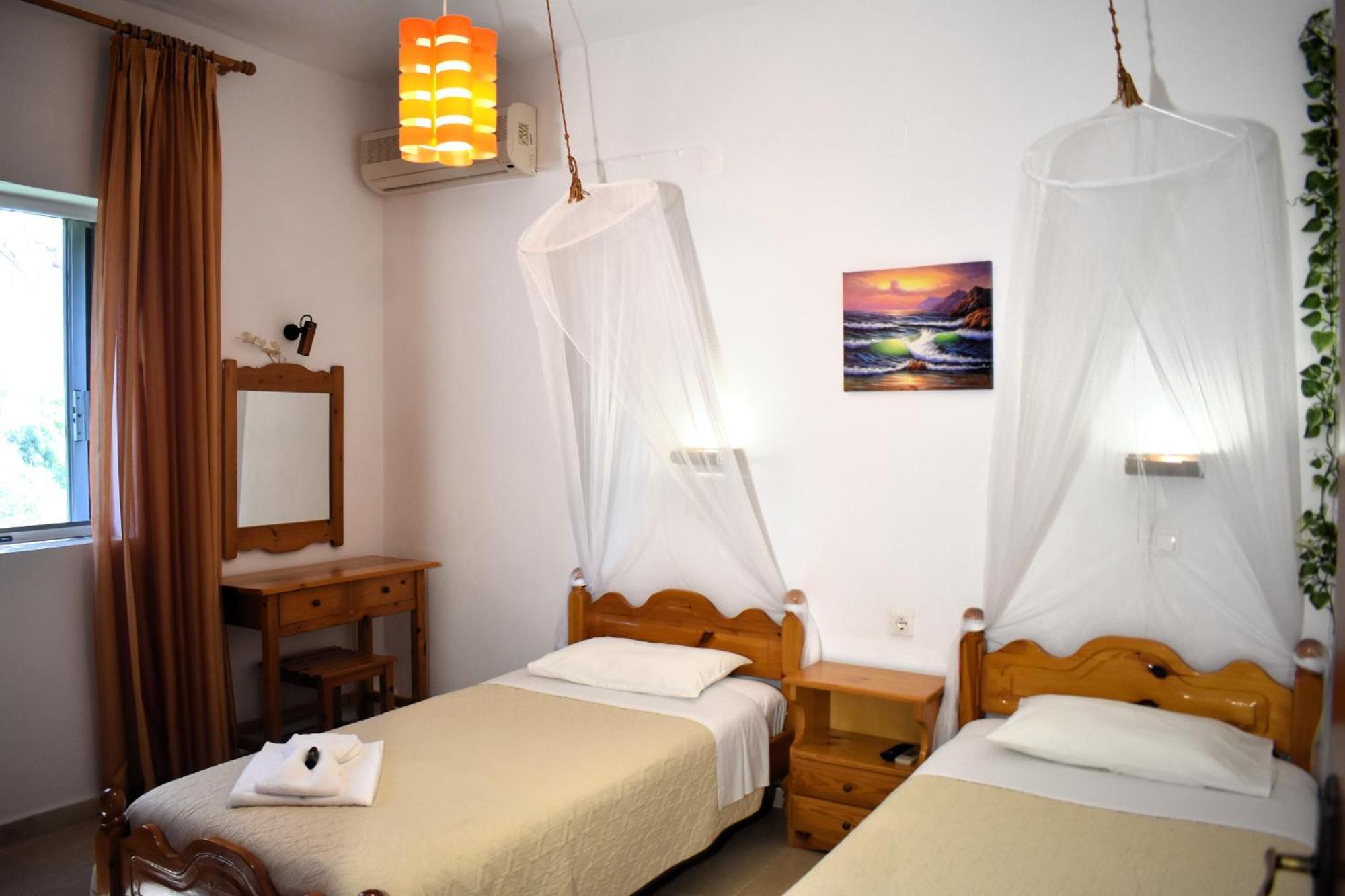 Kostas Apartments & Studios Agios Georgios Pagon Eksteriør bilde