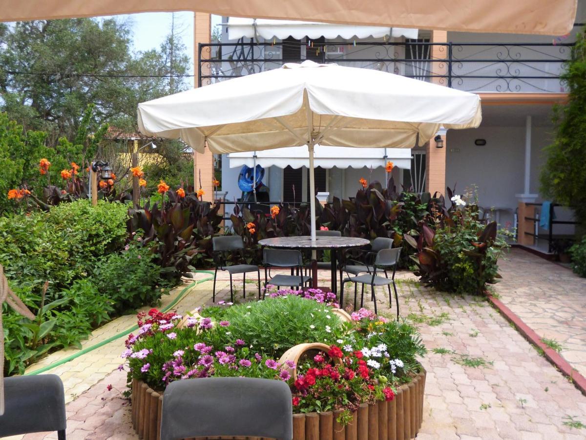 Kostas Apartments & Studios Agios Georgios Pagon Eksteriør bilde