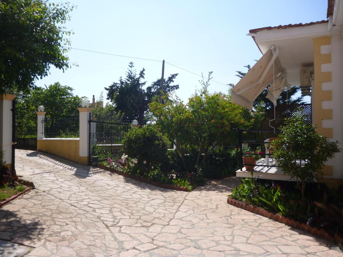 Kostas Apartments & Studios Agios Georgios Pagon Eksteriør bilde