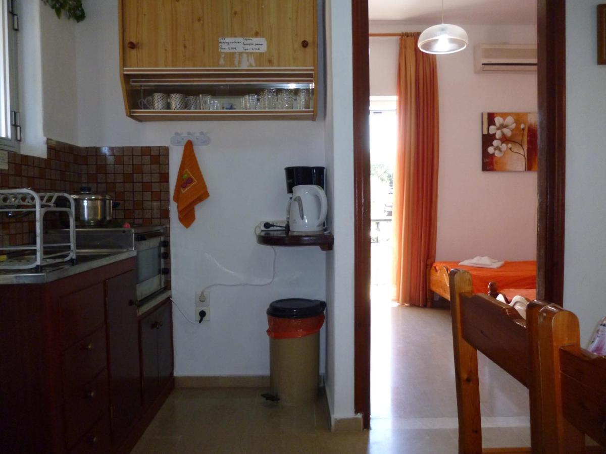 Kostas Apartments & Studios Agios Georgios Pagon Eksteriør bilde