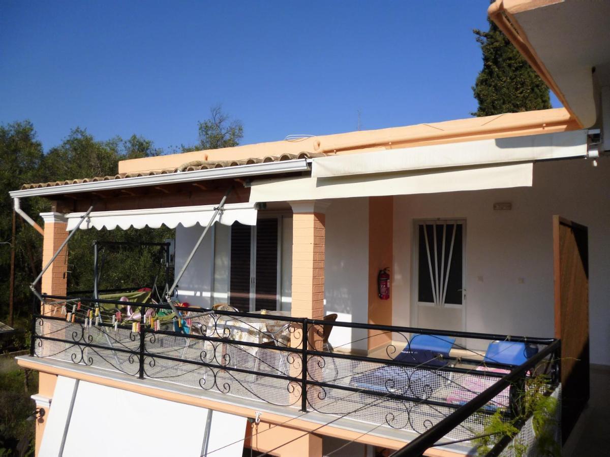 Kostas Apartments & Studios Agios Georgios Pagon Eksteriør bilde